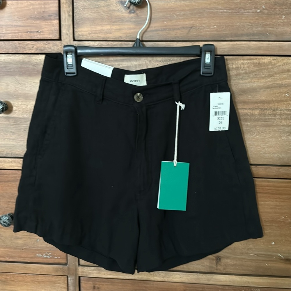 DL1962 Linen shorts size 28 waist